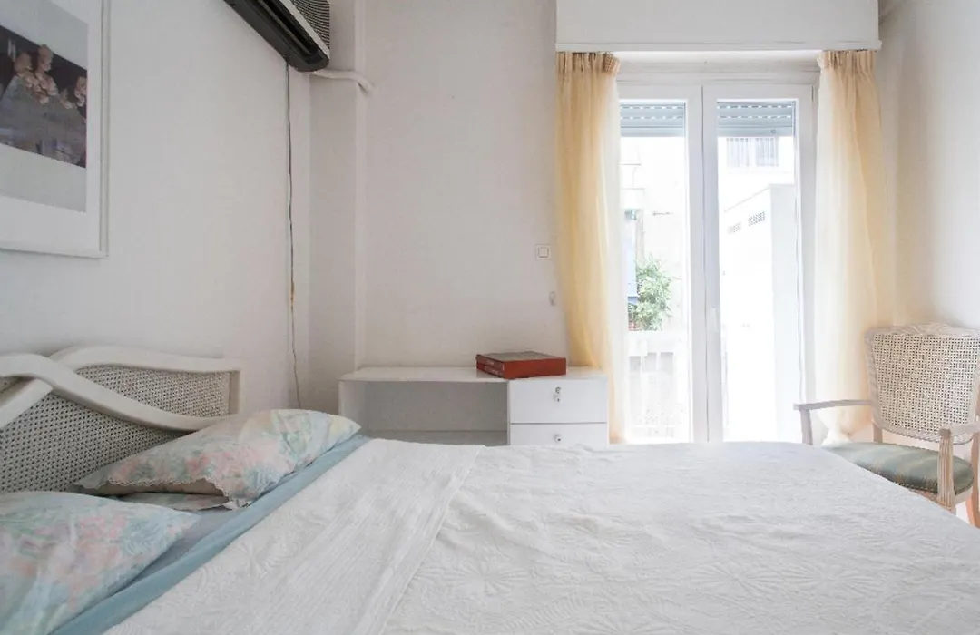 Flat In Central Athens - Pangrati-1